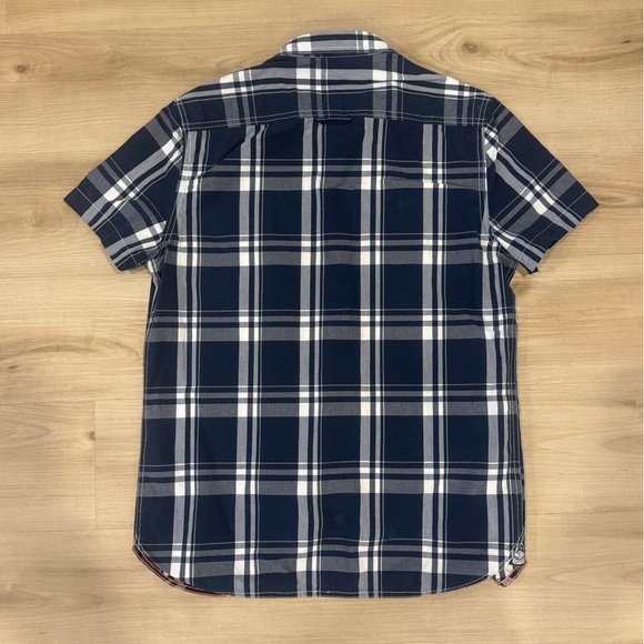 Men’s XL Short Sleeve button up shirt by Superdry in a blue/white plaid pattern - Picture 2 of 6